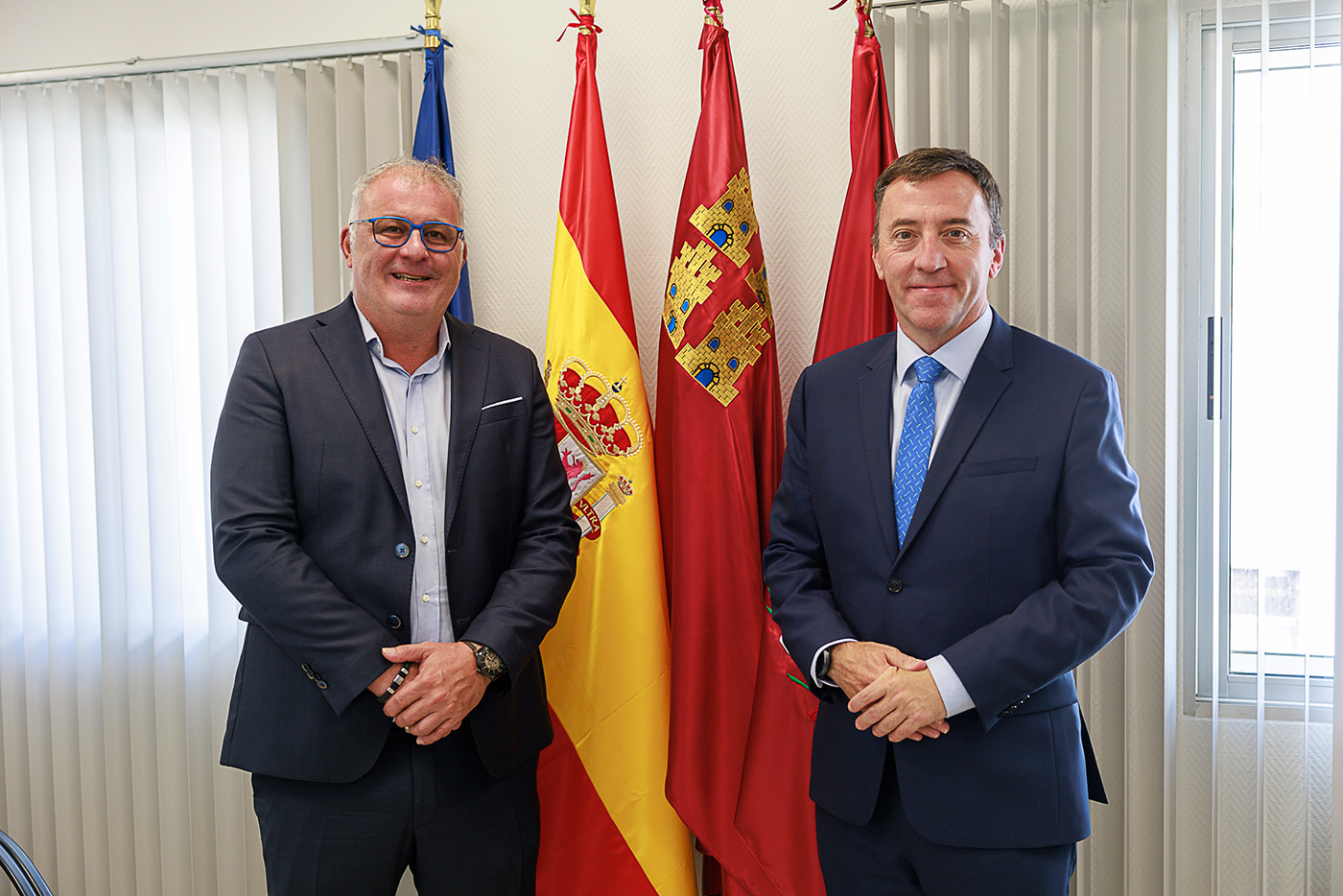 José Javier Mármol Peñalver, Chairman of SAES, with Ricardo Domínguez, Chairman of Navantia